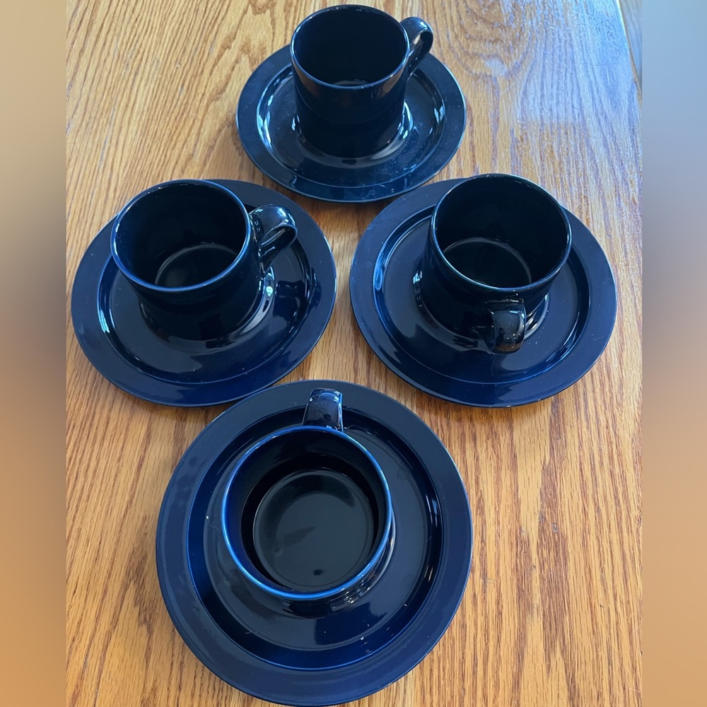 Dansk Bistro 4 navy blue cups and saucers